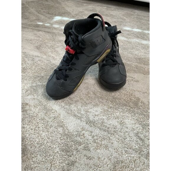 Jordan Shoes - Size 5.5 Y - Jordan 5 Hyper Pink 2016